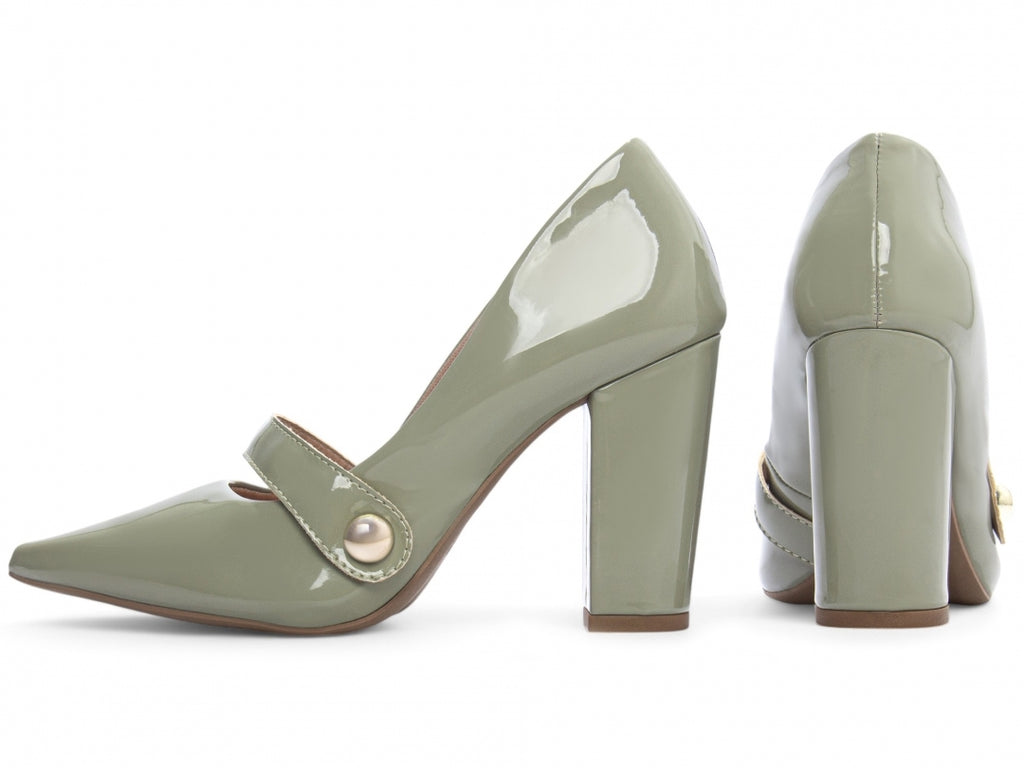 Sapato Scarpin Verniz Verde Bico Fino Salto Alto Grosso