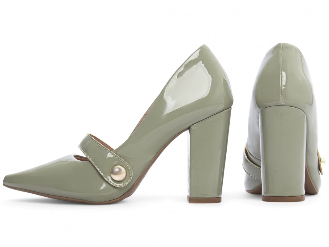 Sapato Scarpin Verniz Verde Bico Fino Salto Alto Grosso
