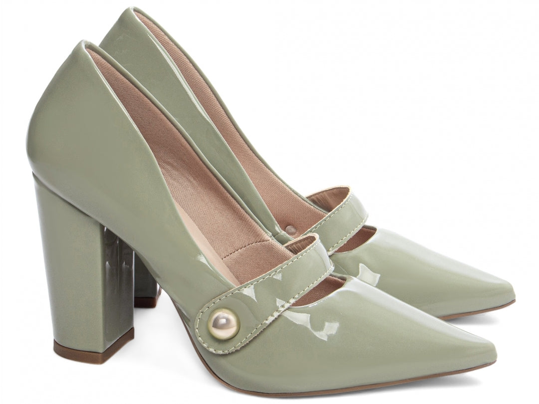Sapato Scarpin Verniz Verde Bico Fino Salto Alto Grosso